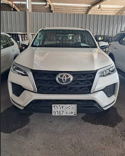 Toyota Fortuner 2022