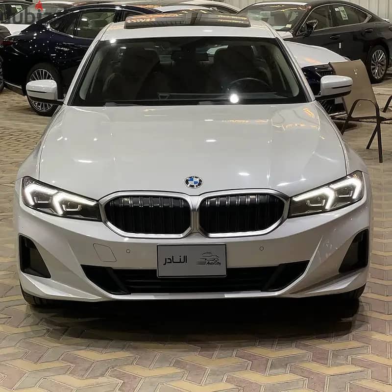 بي ام دبليو 320i موديل 2023 0