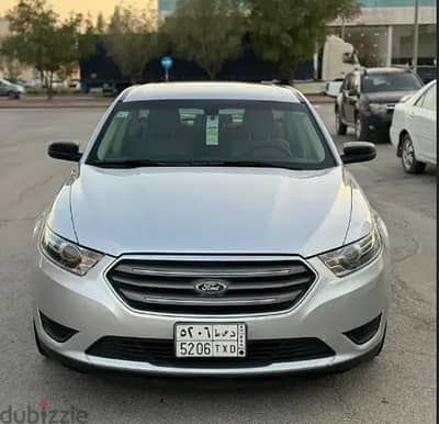 Ford Taurus 2018