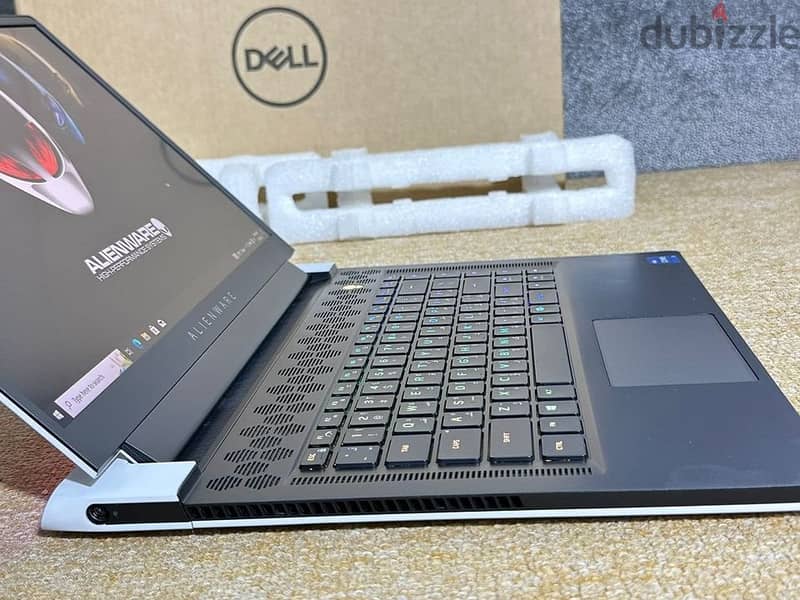 Dell Alienware Laptop - Core i7 - RAM 16GB - SSD 512GB - SUPER OFFER 2