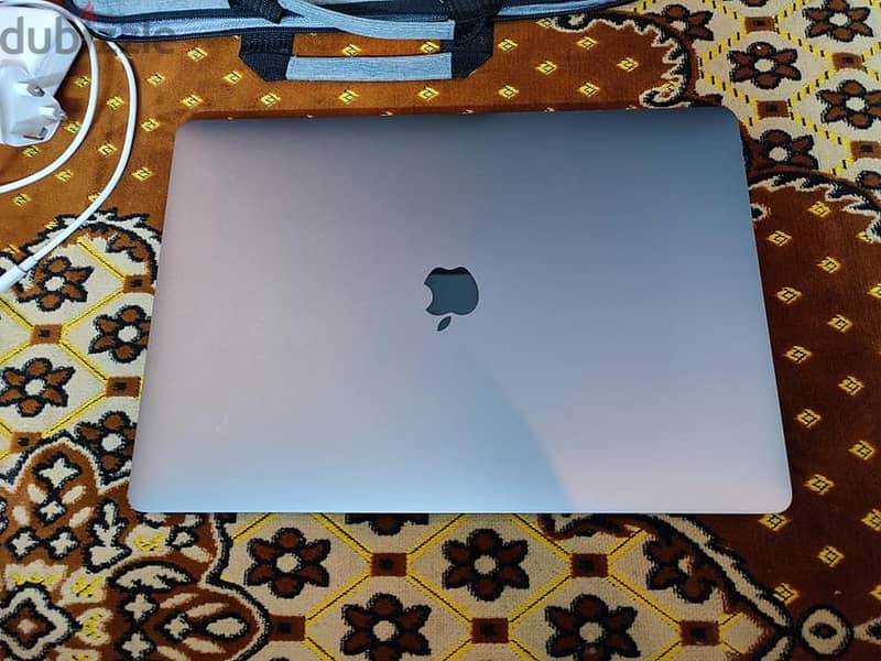 Sell Offer * Apple MacBook Pro m1 14 inch 16 gb ram and 512 ssd with f 3