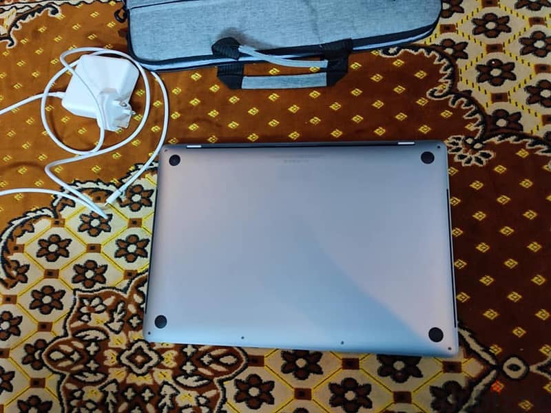 Sell Offer * Apple MacBook Pro m1 14 inch 16 gb ram and 512 ssd with f 5