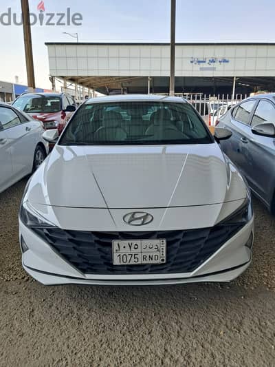 Hyundai Elantra 2022