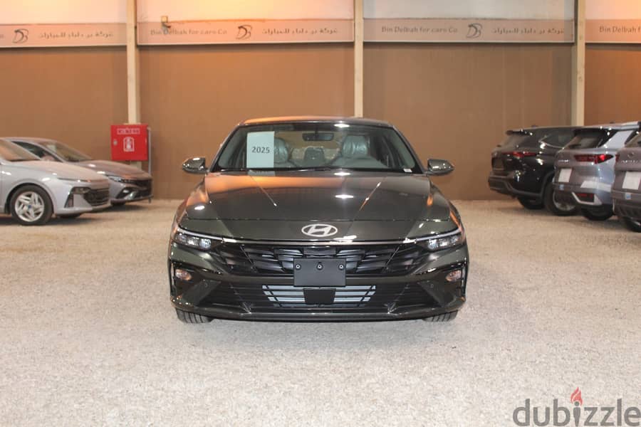 Hyundai Elantra comfort 2025 0