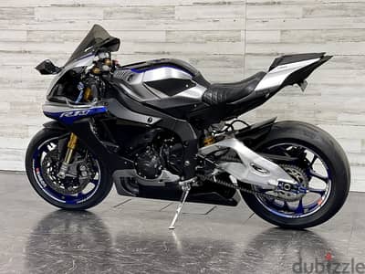 2017 Yamaha YZF R1M (+971561943867)