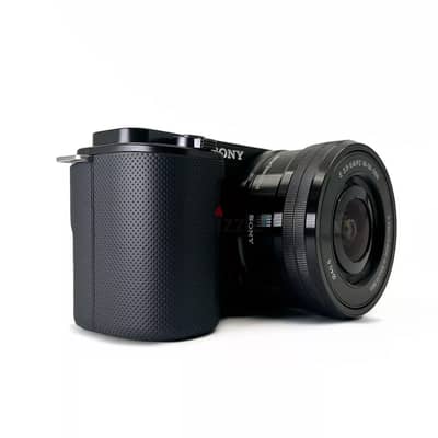 Sony ZV-E10 Mirrorless Camera with 16-50mm Lens