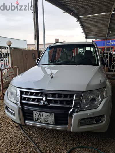 Mitsubishi Pajero 2015