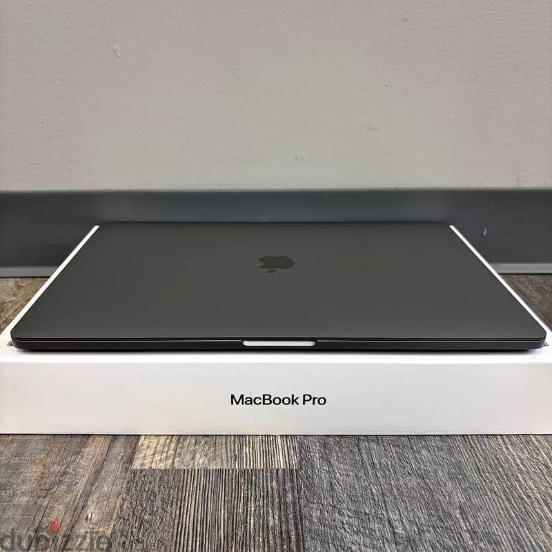 Installment Apple Macbook pro sealed in box WhatsApp:+16266453424 4