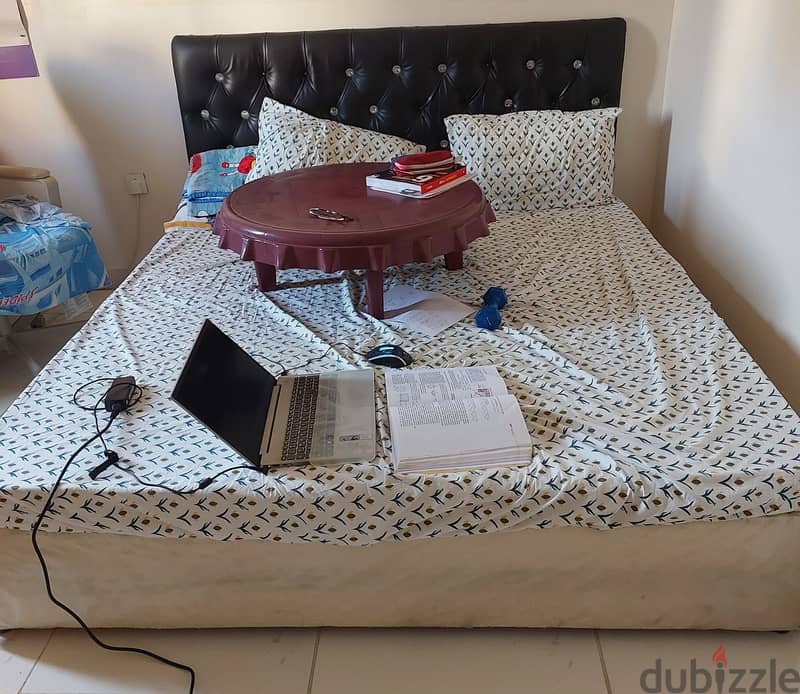 Furniture very good condition (final exit), whatsapp for prices 3