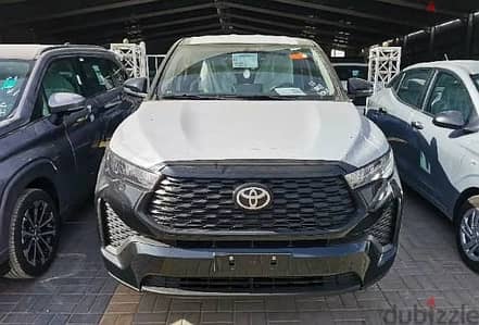 Toyota Innova 2024