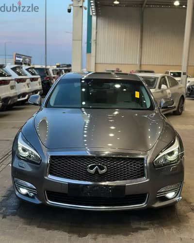 Infiniti Q70 2020