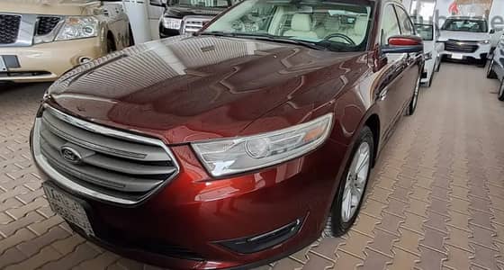 Ford Taurus 2015