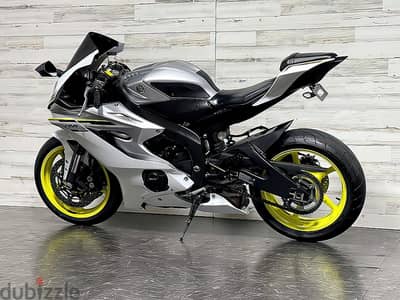 2017 Yamaha R6 (+971561943867)