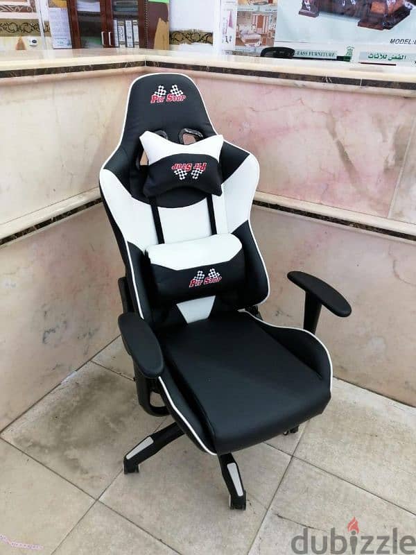 Gaming Chair - Delivery FREE 7