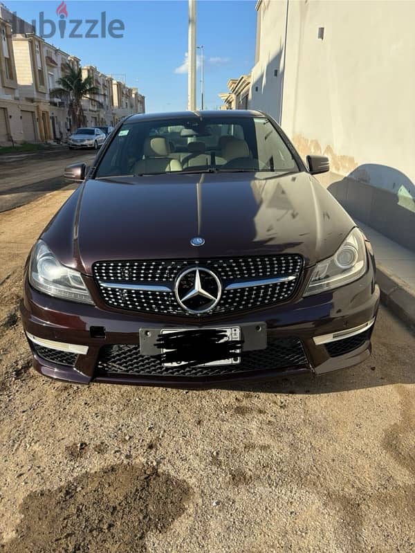 Mercedes-Benz C200 2012 0