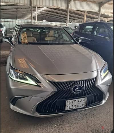 Lexus ES 300 2019