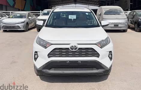 Toyota Rav 4 XLE 2025