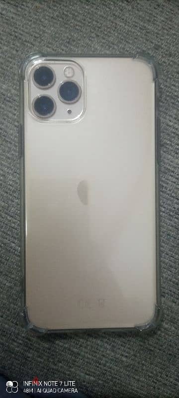 I phone 11 pro clean condition buttery health 82 charging Good