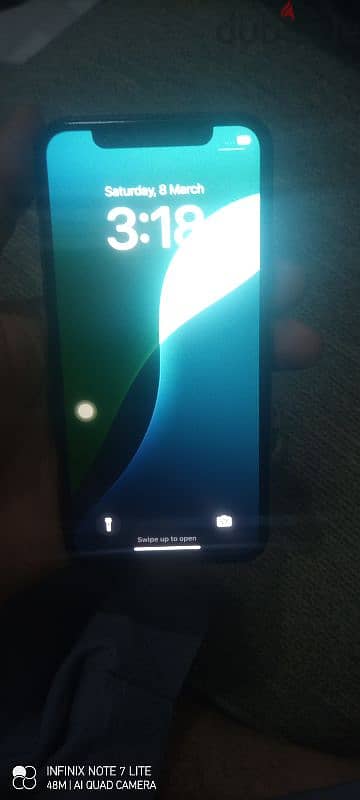 I phone 11 pro clean condition buttery health 82 charging Good 3