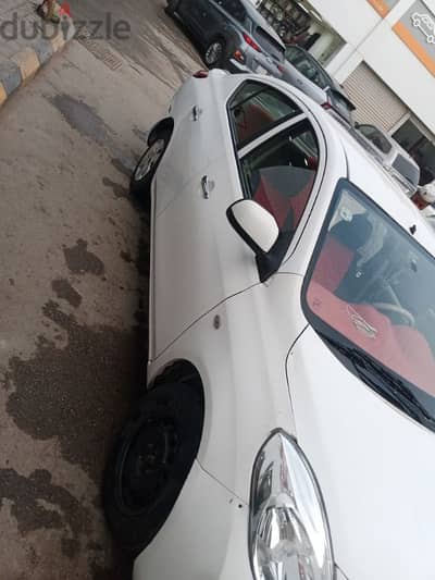 Nissan Sunny 2014