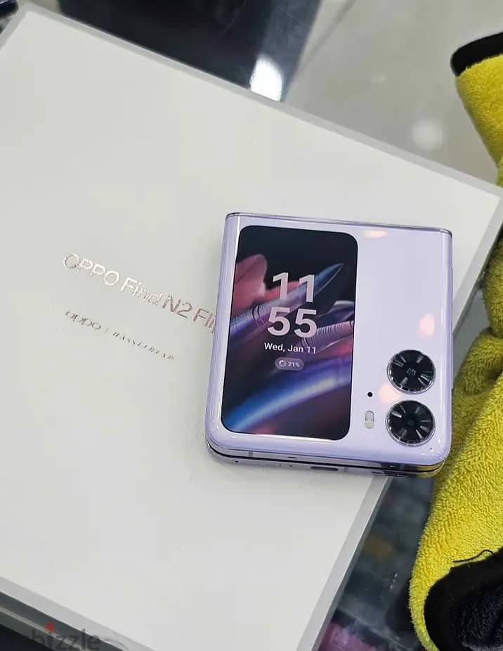 Oppo Find N2 Flip 5G 2