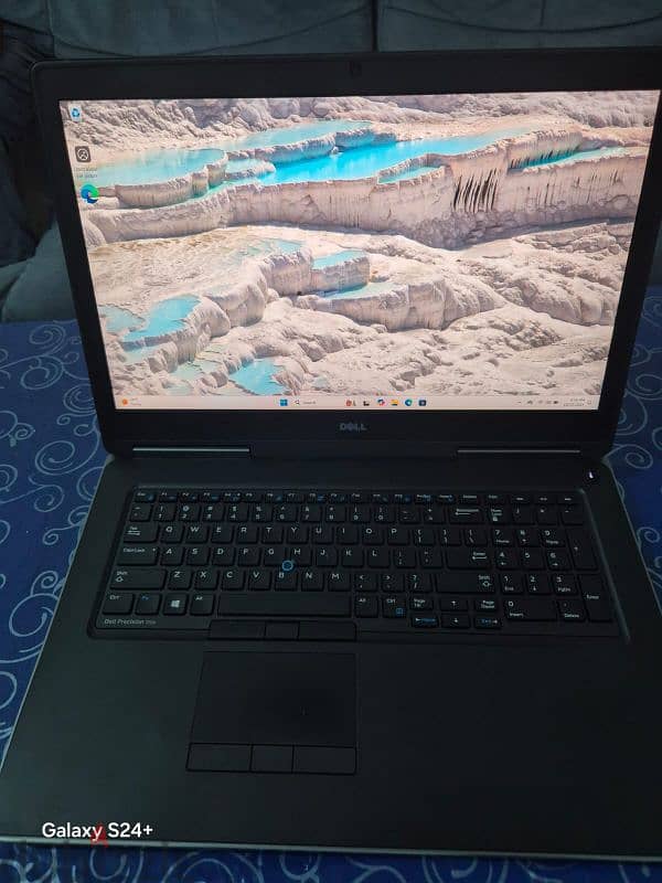 Dell Precision 7510 Intel Core i7, 7th Gen Touch Screen Gaming laptop 3