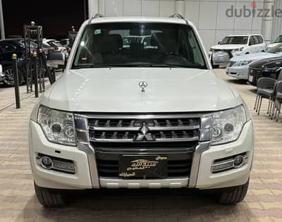 Mitsubishi Pajero 2015