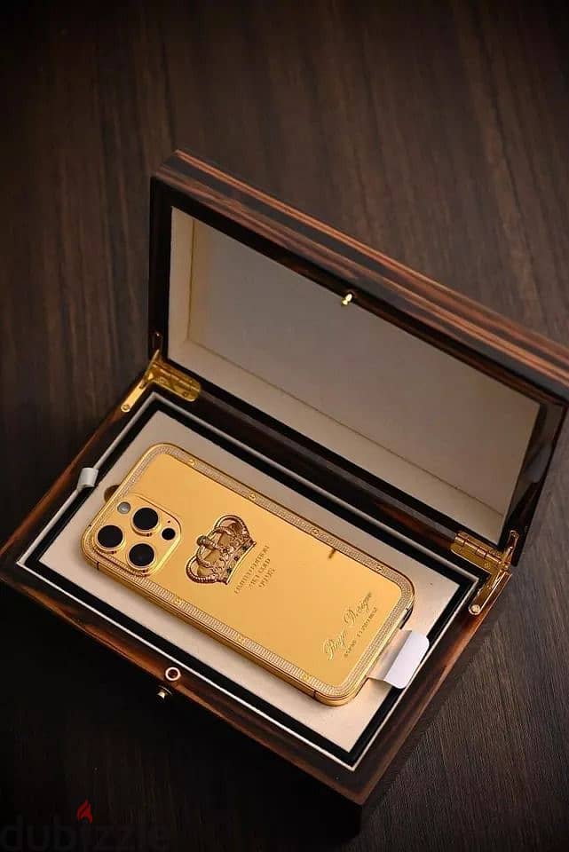 iPhone 14 Pro Limited Gold Edition 1