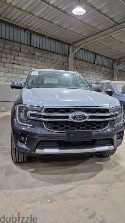 Ford Everest XLS 2024