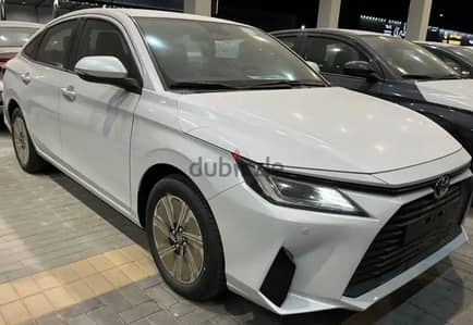 Toyota Yaris full option 2023