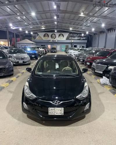 Hyundai Elantra 2012