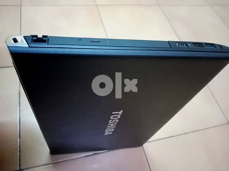 Laptop Intel Core i3             لاب توب توشيبا i3 3