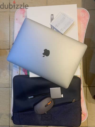 Macbook ari M1