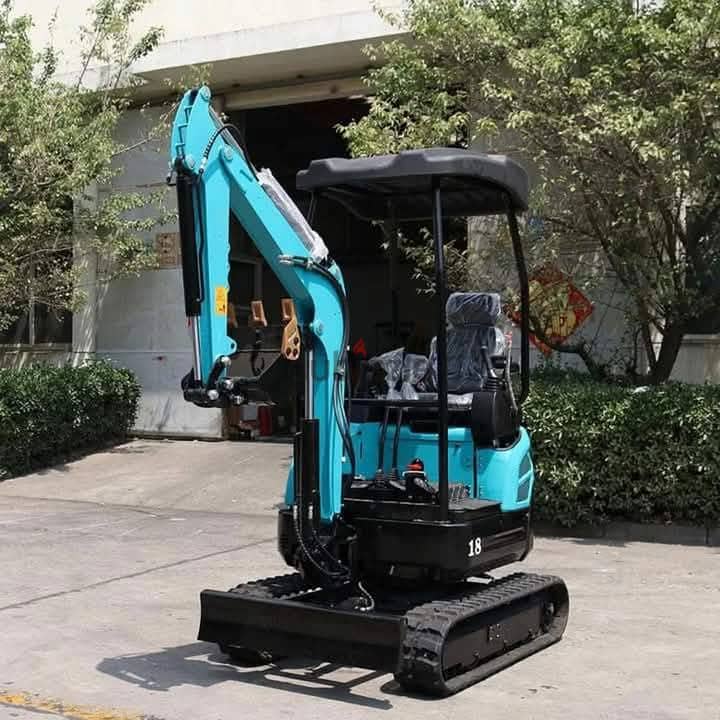 AGT KU-18E 1.8 Ton Mini Excavator 1