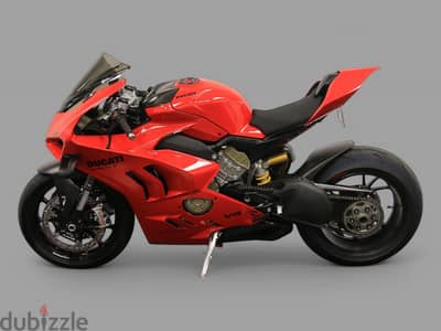 2024 DUCATI PANIGALE V4  +974 66574363