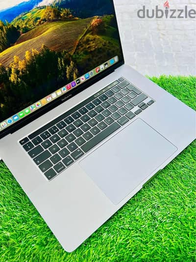 Apple MacBook Pro 2019 m1 15 inch 16 gb ram and 512 ssd.