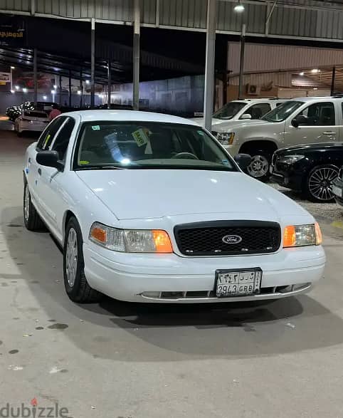 Ford Crown Victoria 2010 0