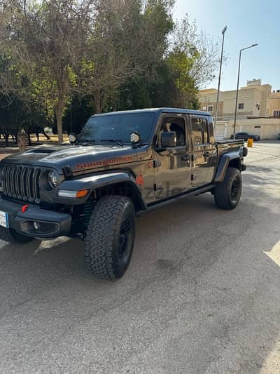 Jeep Gladiator sand runner 2021