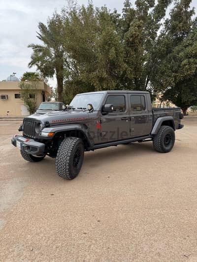 Jeep Gladiator sand runner 2021