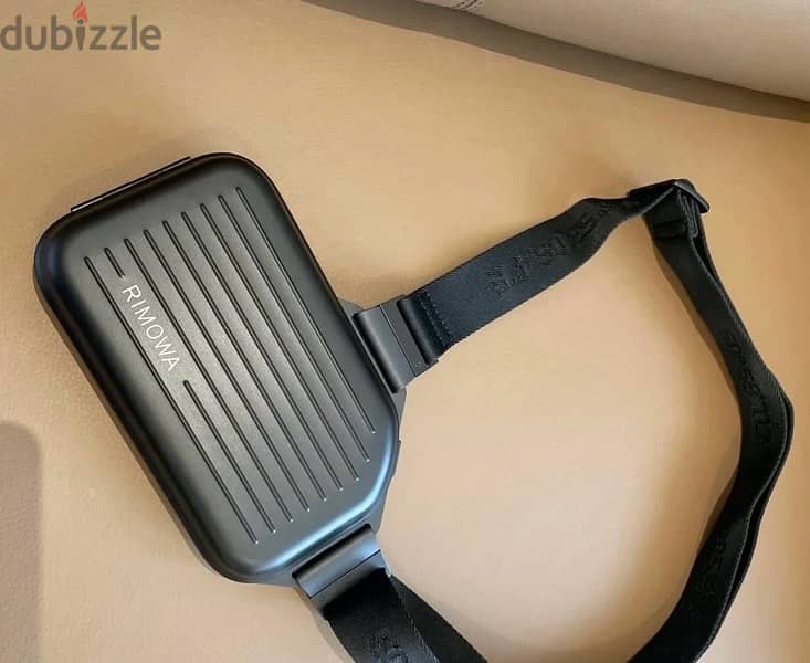 Rimowa Personal sling clutch Crossbody bag 1