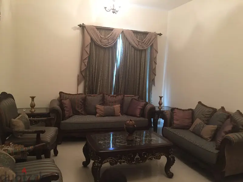 المونسية ديلمار كمباوند