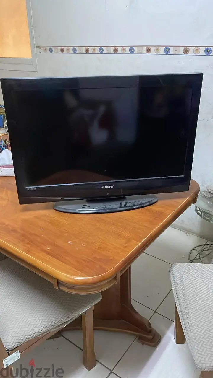 Excellent condition Nikai television screen