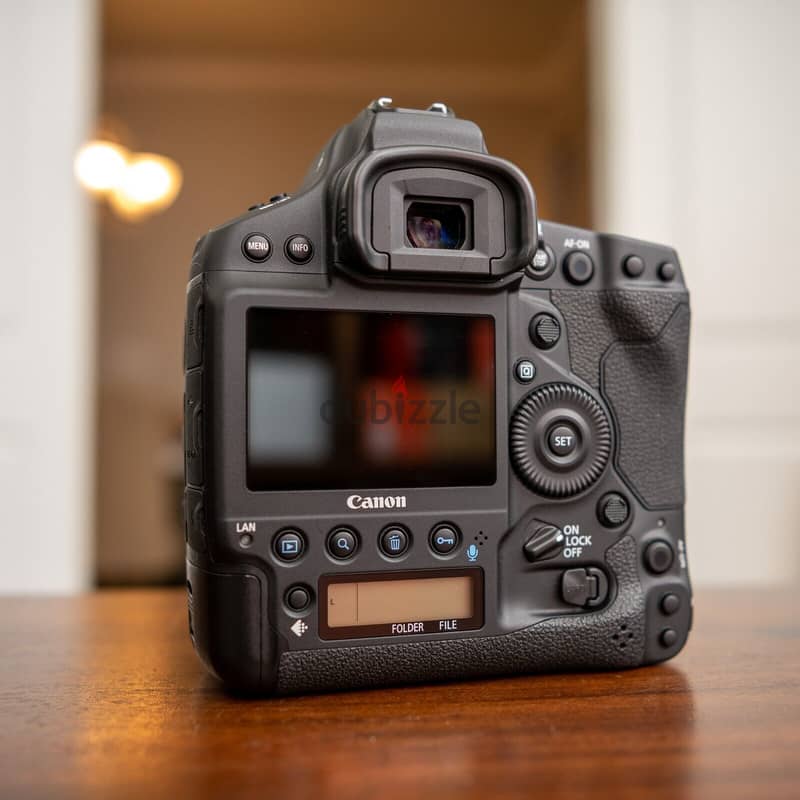 CANON E O S - 1D X MARK III   (BODY ONLY) 1