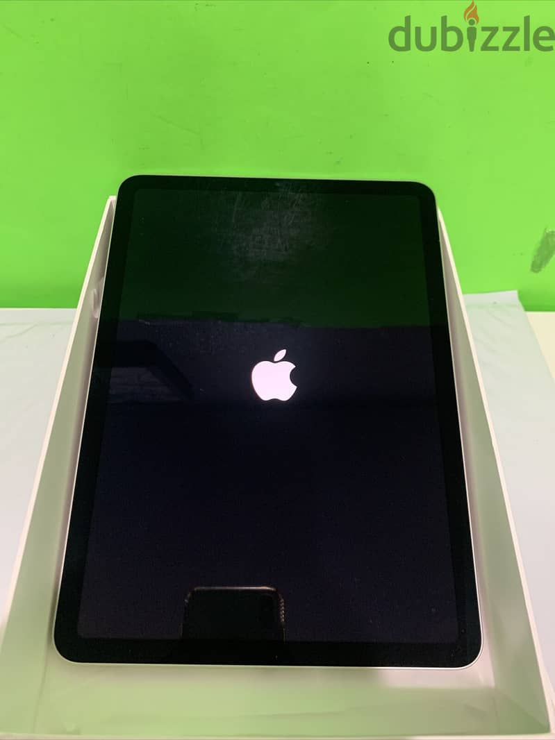 Apple - 10.9-Inch iPad Air - 5th Generation Wi-Fi + Cellular - 256GB 1