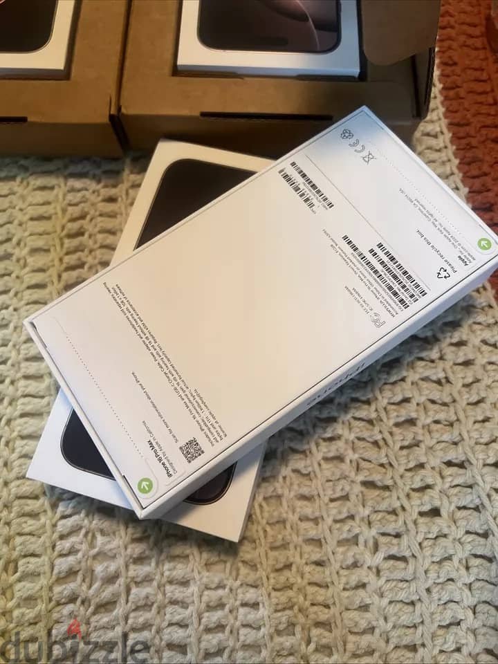 Apple iPhone 16 Pro Max 128 GB , 256 GB , 512 GB , 1 TB 1