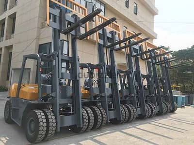 رافعات شوكية للإيجار سيزر لفت للإيجار كرينات للإيجار جميع الاحجام
