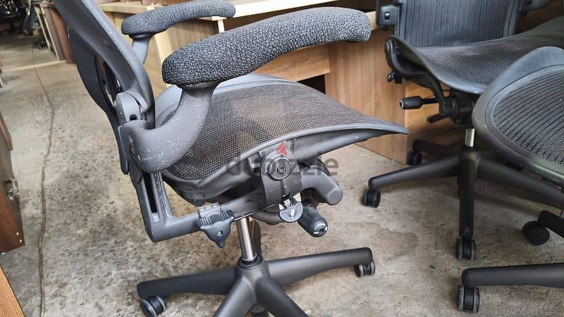 Used Herman Miller Ergonomic Chairs 3