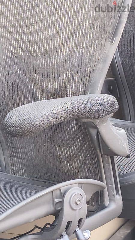 Used Herman Miller Ergonomic Chairs 4
