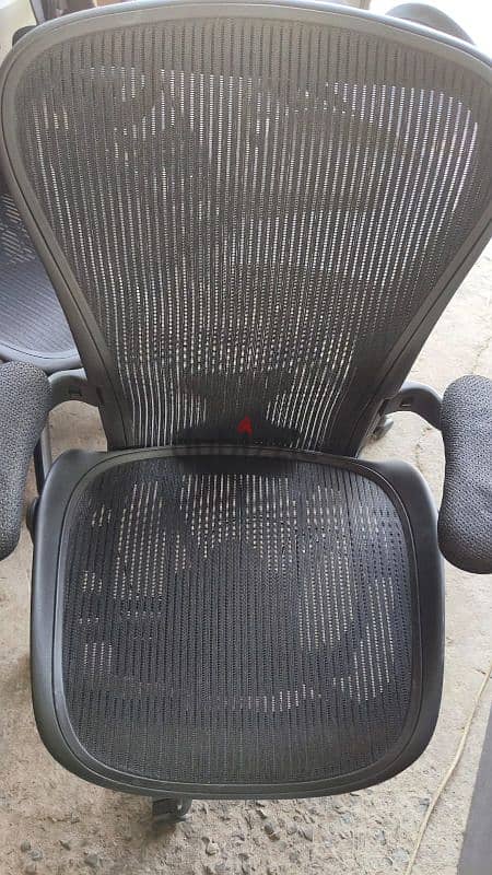 Herman Miller Aeron Classic 5