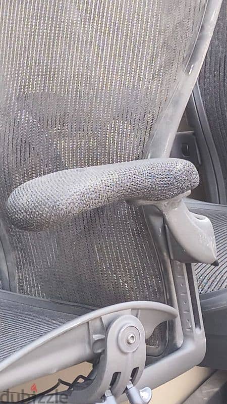 Herman Miller Aeron Classic 7